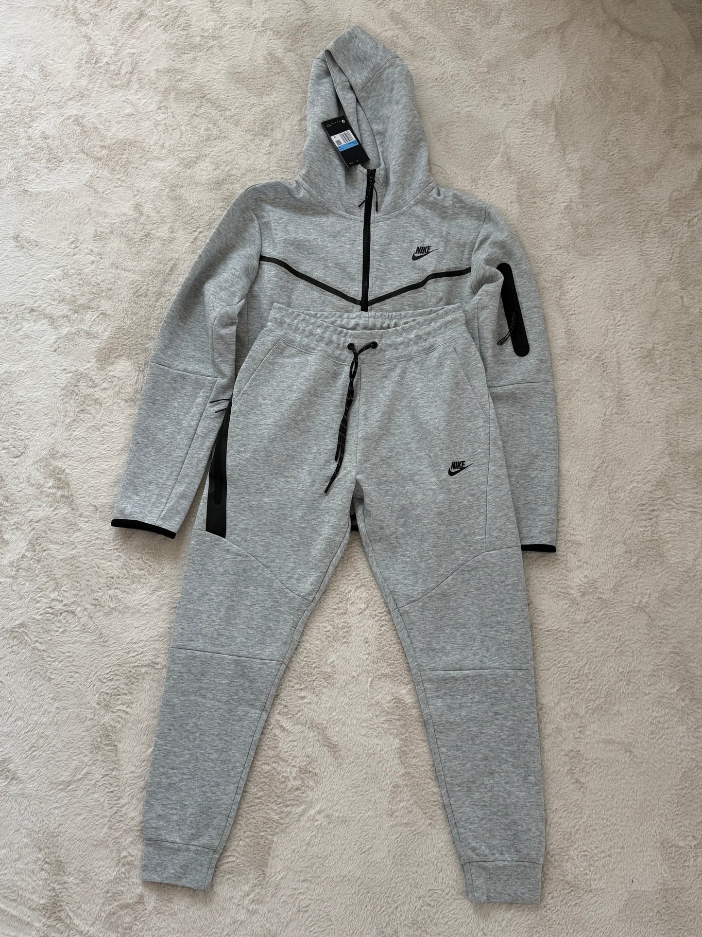 Nike Tech Fleece Anzug